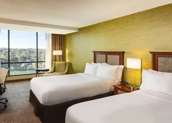 Holiday Inn Austin -Town Lake by IHG hotel thumbnail 3