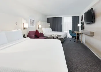 Crowne Plaza Dallas Downtown by IHG hotel thumbnail 4