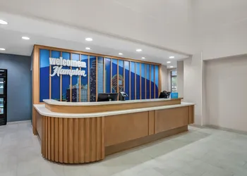 Hampton Inn by Hilton Addison Dallas hotel thumbnail 4