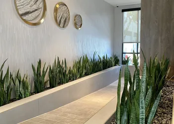 DoubleTree by Hilton San Francisco South Airport Blvd hotel thumbnail 2