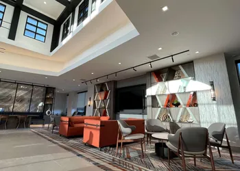 DoubleTree by Hilton San Francisco South Airport Blvd hotel thumbnail 4