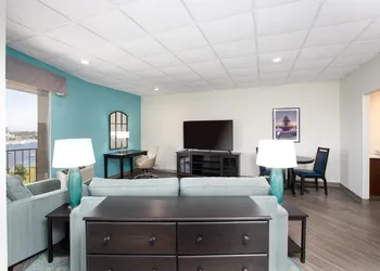 Holiday Inn Charleston Riverview by IHG hotel thumbnail 5