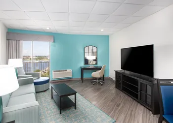 Holiday Inn Charleston Riverview by IHG hotel thumbnail 7