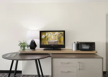 Holiday Inn Redding by IHG hotel thumbnail 6