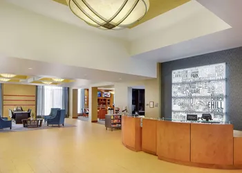 DoubleTree by Hilton Richmond Airport hotel thumbnail 2