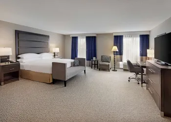 DoubleTree by Hilton Richmond Airport hotel thumbnail 6