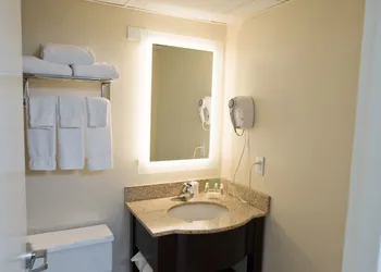 Holiday Inn Birmingham-Airport by IHG hotel thumbnail 8
