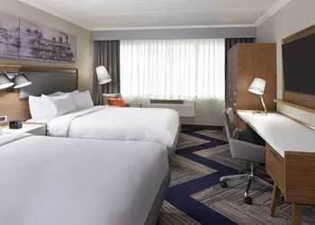 Four Points by Sheraton Windsor Downtown hotel thumbnail 4
