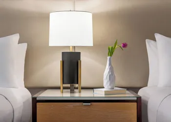 Crowne Plaza Edison by IHG hotel thumbnail 3