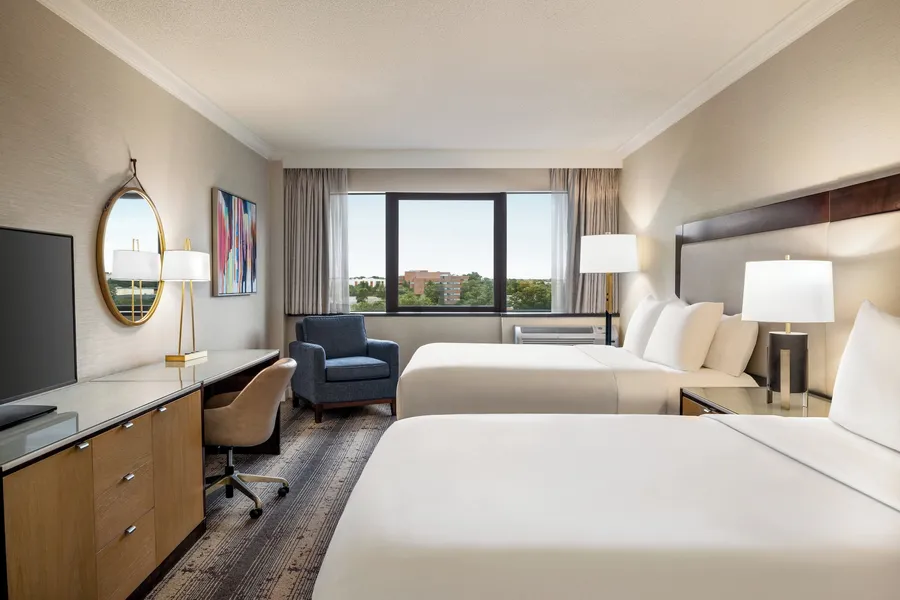 Crowne Plaza Edison by IHG hotel detail image 6