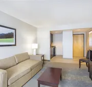 Holiday Inn & Suites Parsippany Fairfield by IHG hotel detail image 5