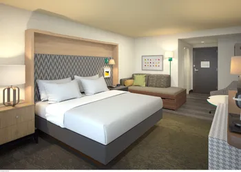 Holiday Inn Omaha Downtown - Waterpark by IHG hotel thumbnail 2
