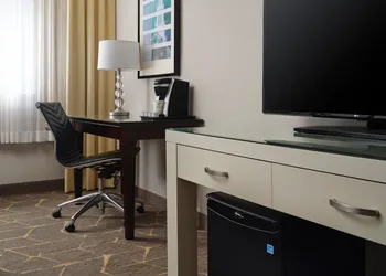 Holiday Inn & Suites Marlborough by IHG hotel thumbnail 4