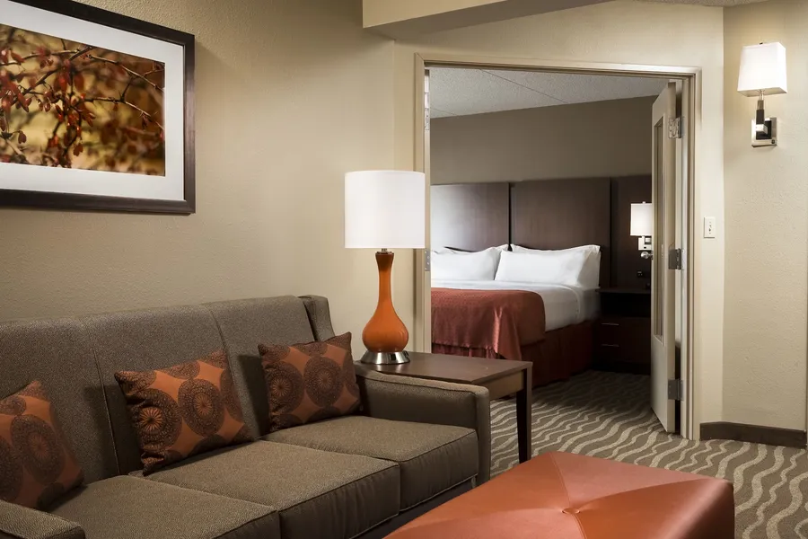 Holiday Inn Hotel & Suites Des Moines - Northwest by IHG hotel detail image 2