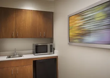 Holiday Inn Grand Rapids Airport by IHG hotel thumbnail 3