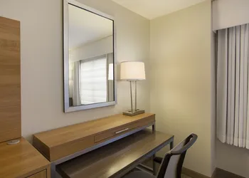 Holiday Inn Grand Rapids Airport by IHG hotel thumbnail 6