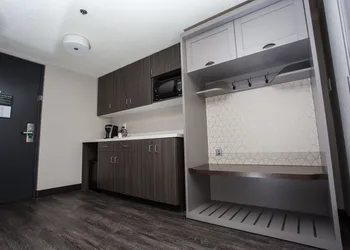 Holiday Inn Grand Rapids Downtown by IHG hotel thumbnail 8