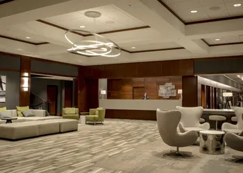 Holiday Inn Fargo by IHG hotel thumbnail 2