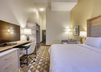 Holiday Inn Hotel & Suites Madison West - Middleton by IHG hotel thumbnail 4