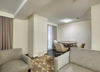 Holiday Inn Hotel & Suites Madison West - Middleton by IHG hotel thumbnail 7
