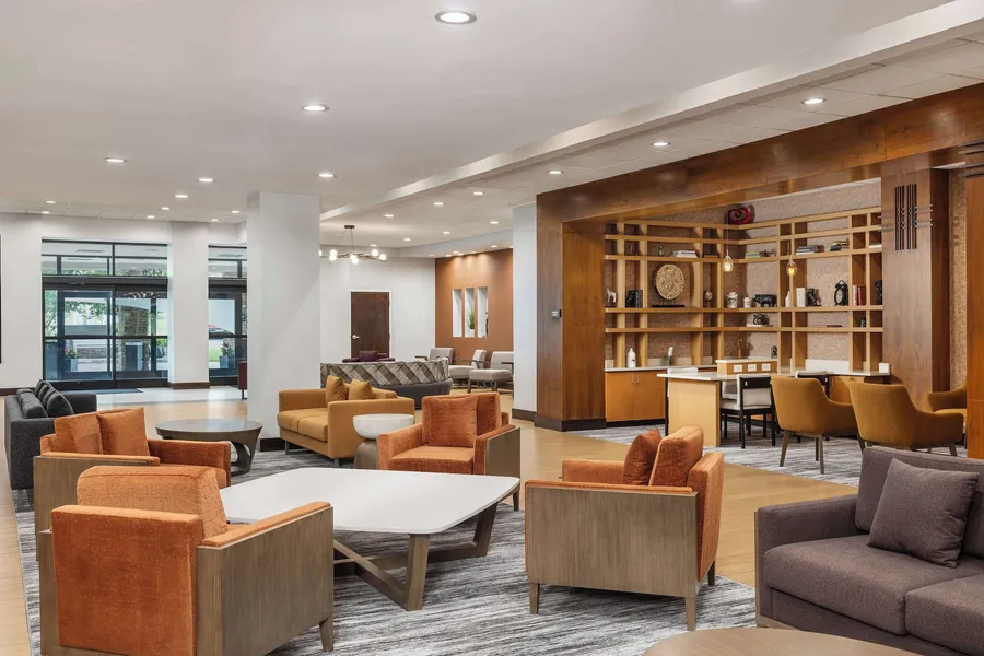 DoubleTree by Hilton Greensboro Airport hotel detail image 2