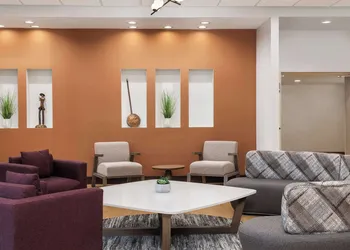 DoubleTree by Hilton Greensboro Airport hotel thumbnail 3