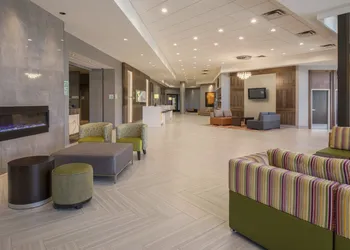 Holiday Inn Winnipeg South by IHG hotel thumbnail 4