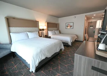 Holiday Inn Cleveland-Mayfield by IHG hotel thumbnail 3
