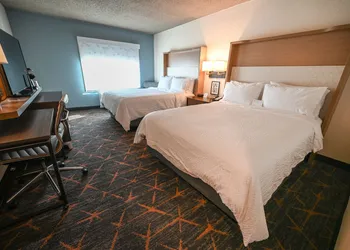 Holiday Inn Cleveland-Mayfield by IHG hotel thumbnail 6