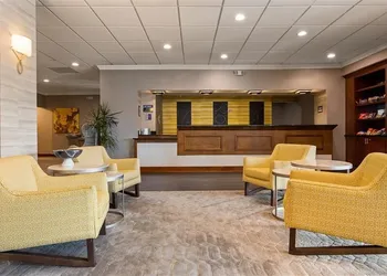 Cottonwood Airport & Expo Hotel Louisville hotel thumbnail 2
