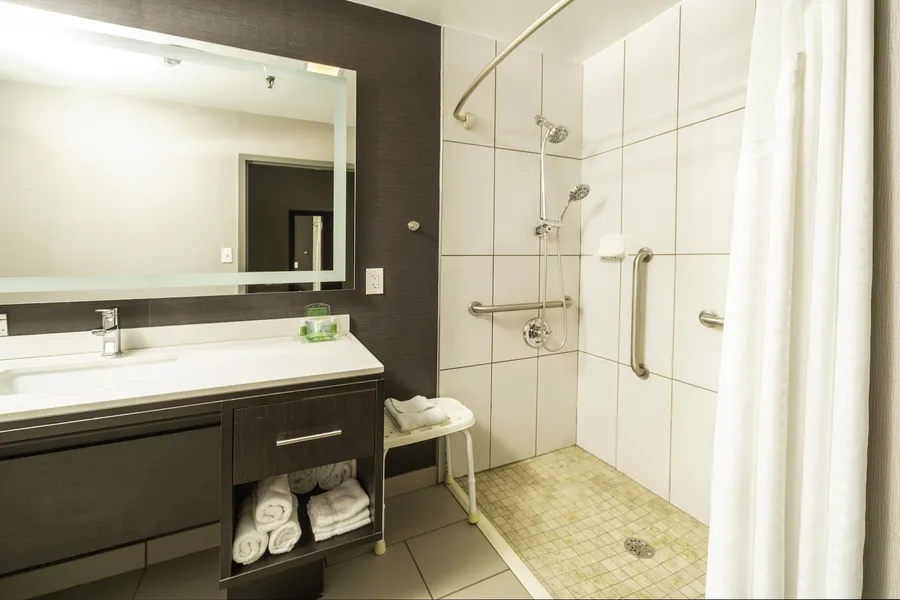 Holiday Inn Louisville East - Hurstbourne by IHG hotel detail image 6
