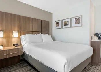 Holiday Inn Melbourne-Viera Conference Ctr by IHG hotel thumbnail 8