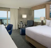 Crowne Plaza Melbourne - Oceanfront by IHG hotel detail image 3