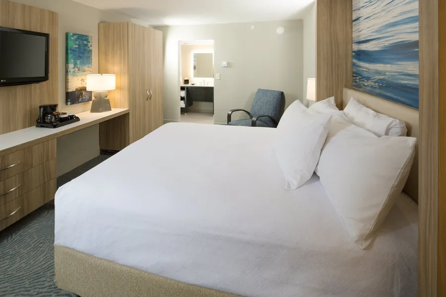 Crowne Plaza Melbourne - Oceanfront by IHG hotel detail image 6