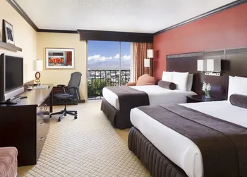 Crowne Plaza Albuquerque by IHG hotel thumbnail 2