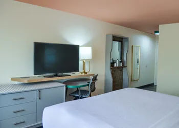 Holiday Inn Mobile West I-10 by IHG hotel thumbnail 5