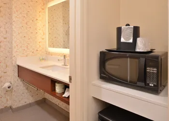 Holiday Inn Hotel & Suites Raleigh / Cary by IHG hotel thumbnail 8