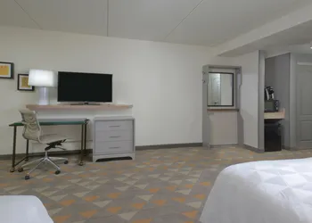 Holiday Inn Raleigh-Durham Airport by IHG hotel thumbnail 2