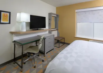 Holiday Inn Raleigh-Durham Airport by IHG hotel thumbnail 8