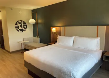 Holiday Inn Oklahoma City Airport by IHG hotel thumbnail 4