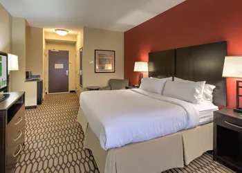 Holiday Inn Oklahoma City North Quail Spgs by IHG hotel thumbnail 4