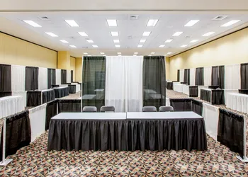Crowne Plaza Springfield by IHG hotel thumbnail 3