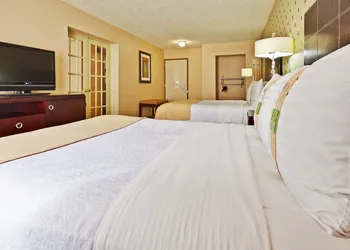 Holiday Inn Bloomington-University Area by IHG hotel thumbnail 3