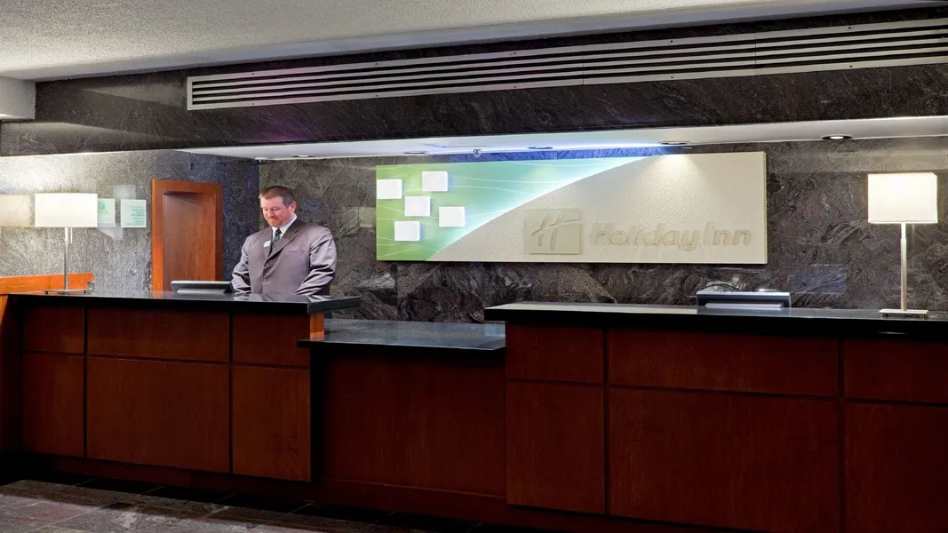 Holiday Inn Oakville Centre by IHG hotel detail image 2