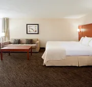 Holiday Inn Oakville Centre by IHG hotel detail image 3