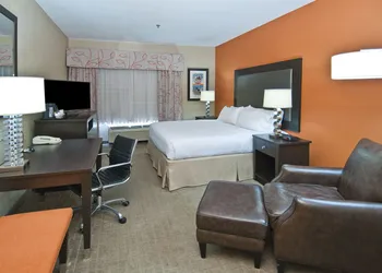 Holiday Inn Hotel & Suites Slidell by IHG hotel thumbnail 3