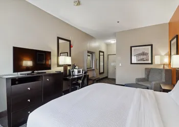 Holiday Inn Hotel & Suites Slidell by IHG hotel thumbnail 6