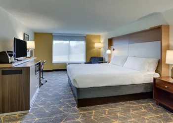 Holiday Inn Staunton Conference Center by IHG hotel thumbnail 8