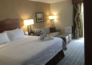 Wyndham Visalia hotel thumbnail 7