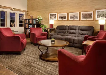 Coast Hilltop Inn hotel thumbnail 3